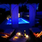 Casa Moreda Villa *